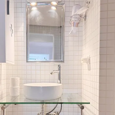 Apartment Basilio Next To Ladra Flea Market *