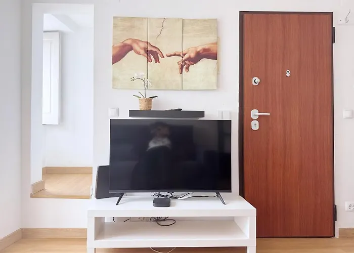 Διαμέρισμα Basilio Next To Ladra Flea Market